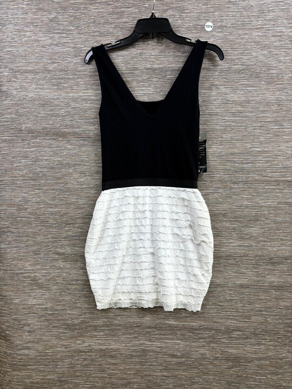 Bebe Summer Romance Bodycon Mini Dress Womens Size P/S Black White Ruffle Skirt